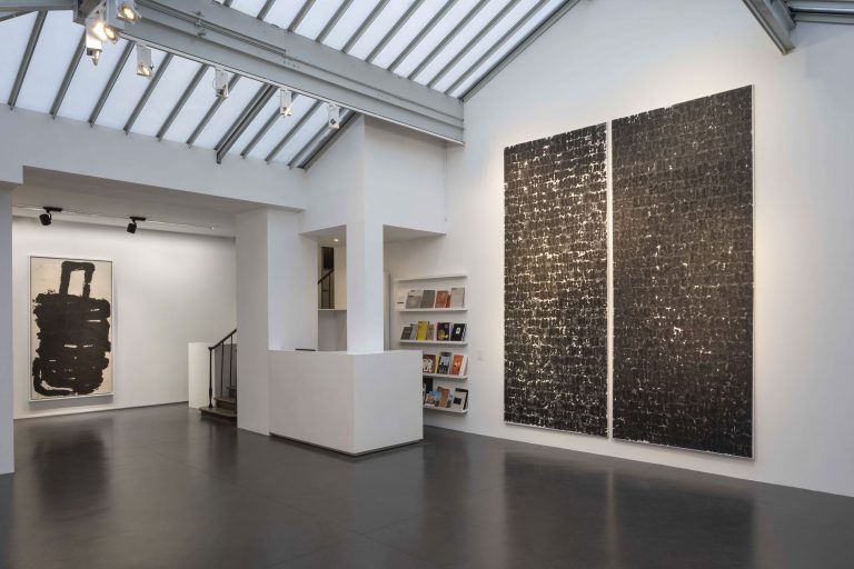 Exposition personnelle « Dark Writings », Yang Jiechang, 2019<br/>© Jeanne Bucher Jaeger