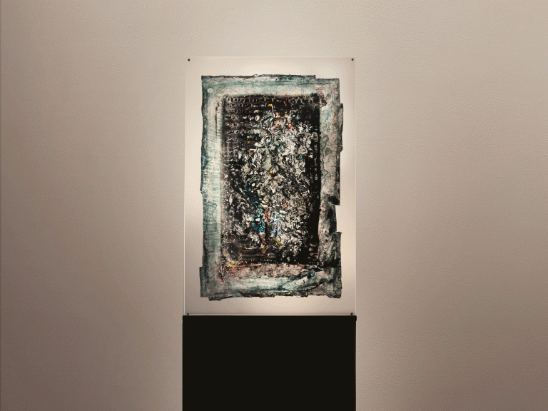 Evi Keller, Matière-Lumière [Stèle] ML-V-19-1230<br/>© Jeanne Bucher Jaeger