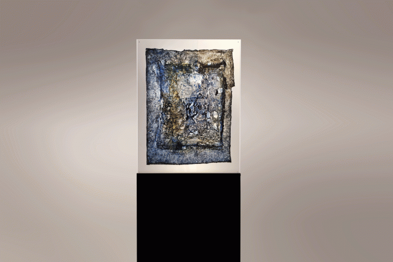 Evi Keller, Matière-Lumière [Stèle] ML-V-20-0630, 2020<br/>© Jeanne Bucher Jaeger