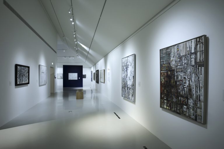 Exhibition view - Vieira da Silva L'œil du labyrinthe / L'œil des collectionneurs - December 16, 2022 - April 3, 2023<br/>© Jeanne Bucher Jaeger