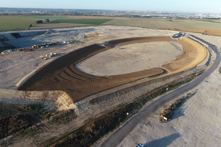 Antoine Grumbach, L'Œil du ciel, produced by ECT in Villeneuve-sous-Dammartin, France<br/>© Jeanne Bucher Jaeger