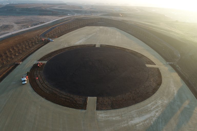 Antoine Grumbach, L'Œil du ciel, produced by ECT in Villeneuve-sous-Dammartin, France<br/>© Jeanne Bucher Jaeger