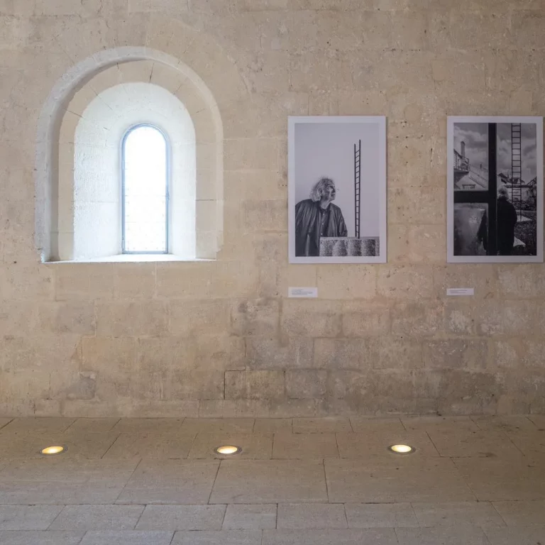 <br/>© Jeanne Bucher Jaeger