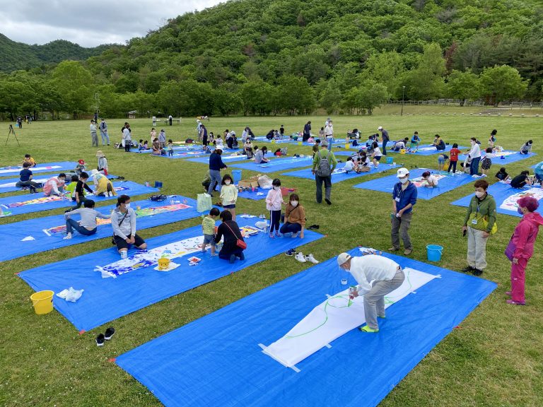 Susumu Shingu, Genki-nobori, atelier 2023<br/>© Jeanne Bucher Jaeger