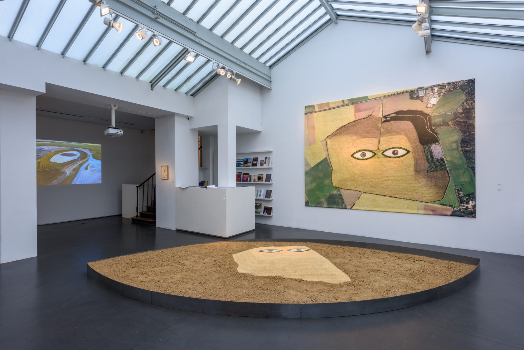 Vue d'exposition, Antoine Grumbach, Les Yeux du Ciel, 2023 © Jeanne Bucher Jaeger
