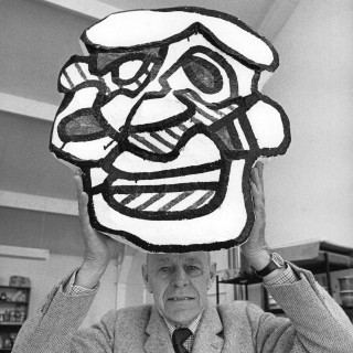 Jean_Dubuffet_au_masque_photo_by_Kurt_Wyss_resize-320x320-1 © Jeanne Bucher Jaeger